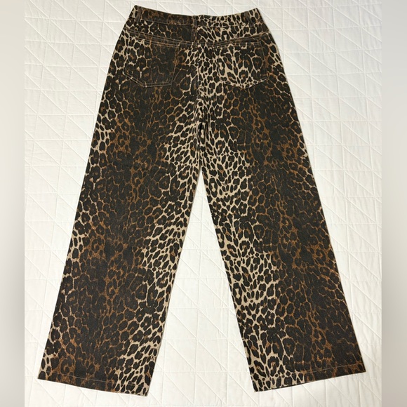 SOLD - DO NOT BUY - Bundle Burgundy Vegan Leather Corset and Leopard Baggy Jeans - Picture 12 of 13